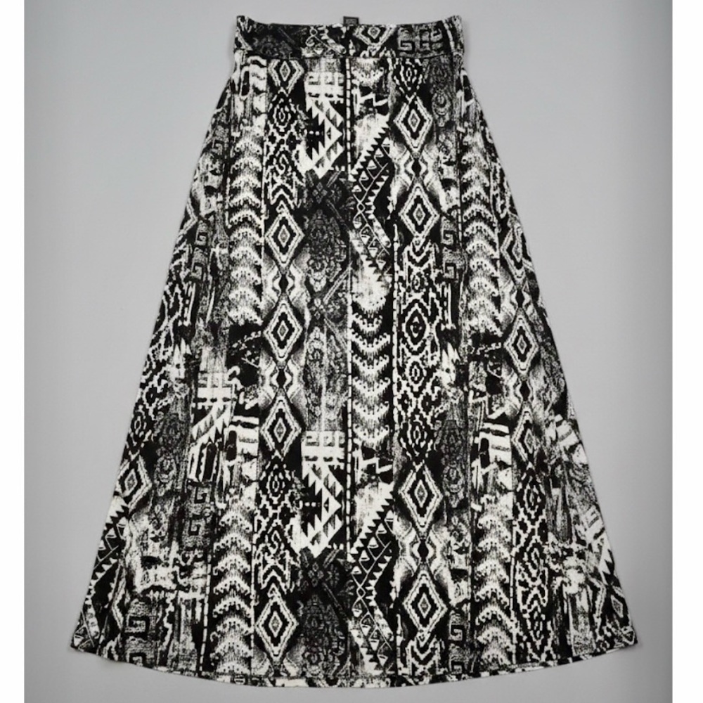 Wet Seal Black & White Tribal Geometric Print Fold-Over Maxi Skirt - Size Medium